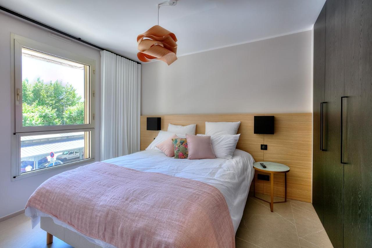 Luxury Flat With Balcony - City Center Cannes Buitenkant foto